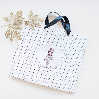 A large bag of dots - flowers - woman