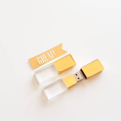 16 GB Gold Crystal pendrive (3.0)