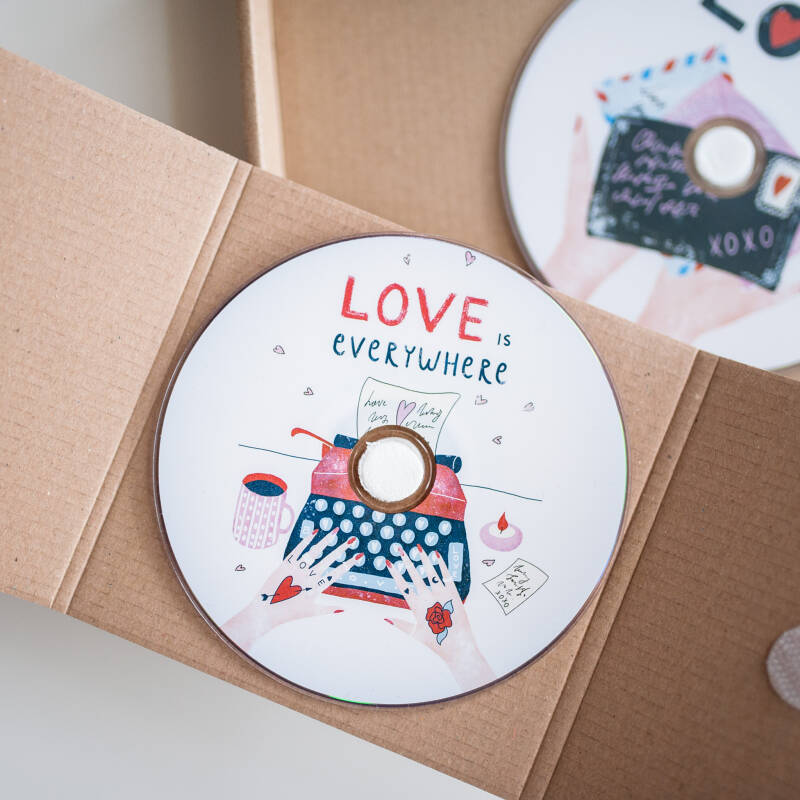 DVD love letters - Typewriter